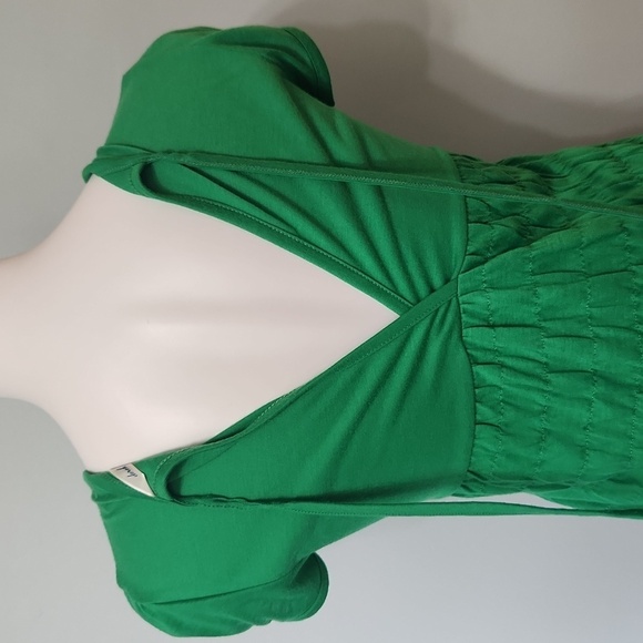 Derek Heart Green Short Sleeve Top - Picture 12 of 14